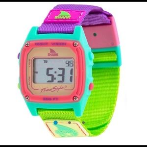 Freestyle shark watch in sour apple